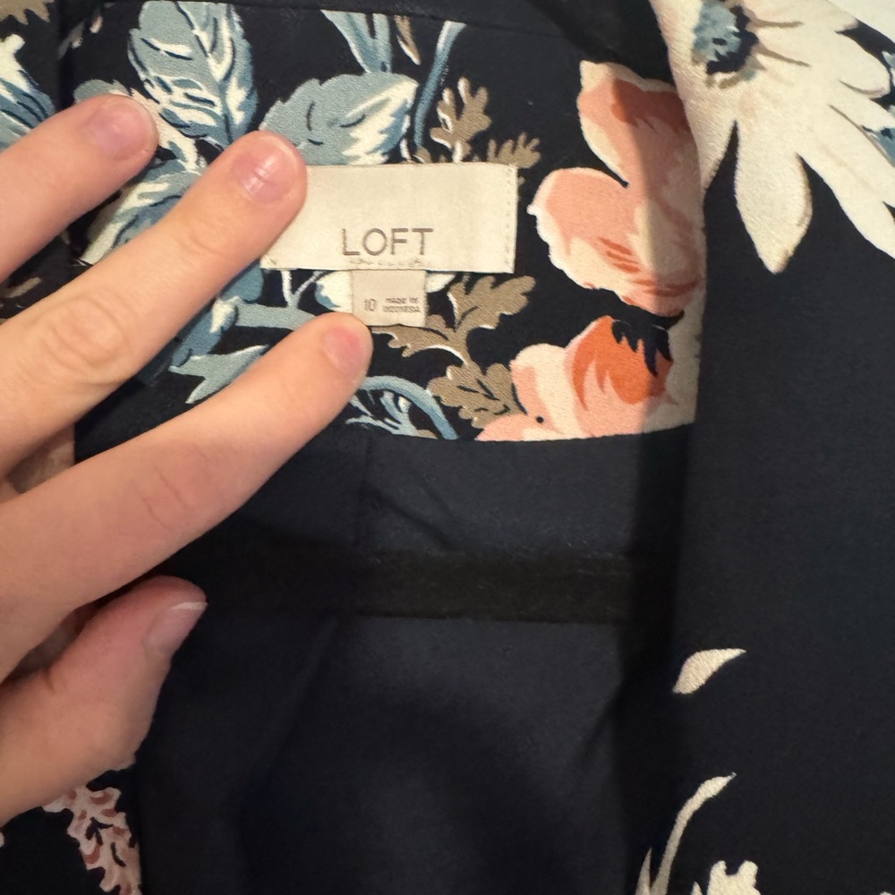 LOFT Floral Blazer - Navy - Picture 2 of 2